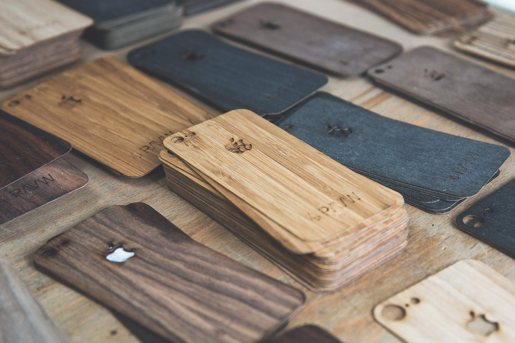 RAUW iPhone skins, houten skins voor optimale bescherming